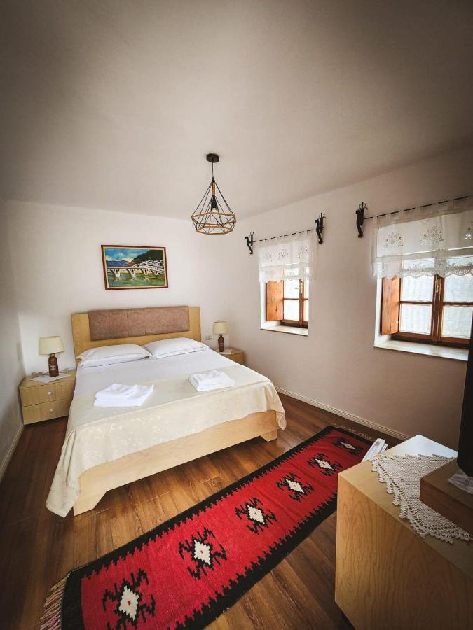 Hotel Borklad Berat Esterno foto