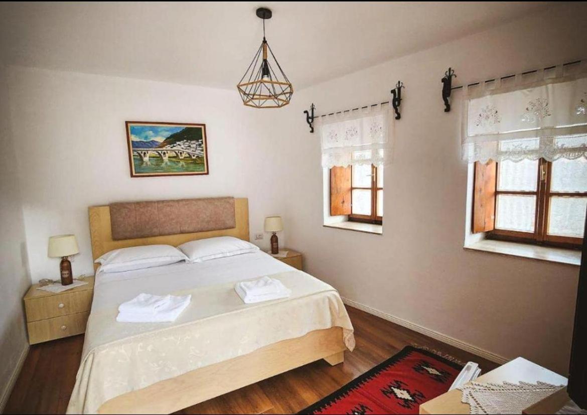Hotel Borklad Berat Esterno foto
